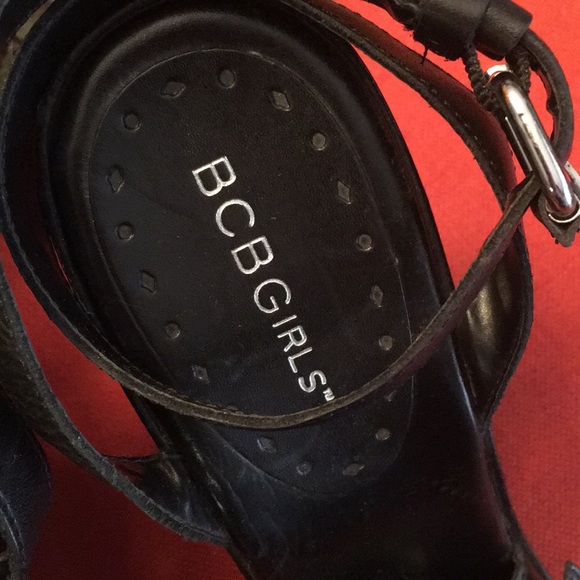 BCBGirls black sz 9 strap wedge - Picture 2 of 8